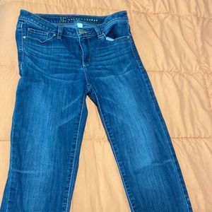 Lauren Conrad size 6 jeans. Probably midrise skinny but tag doesn’t say